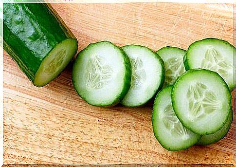 Cucumber slices