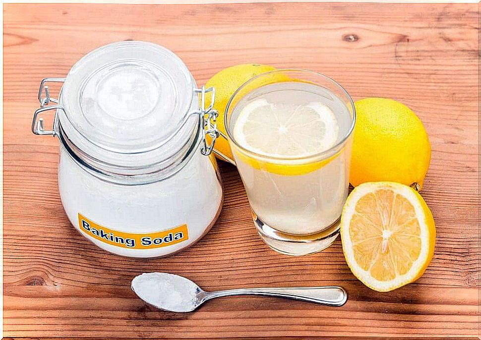 Lemon with baking soda