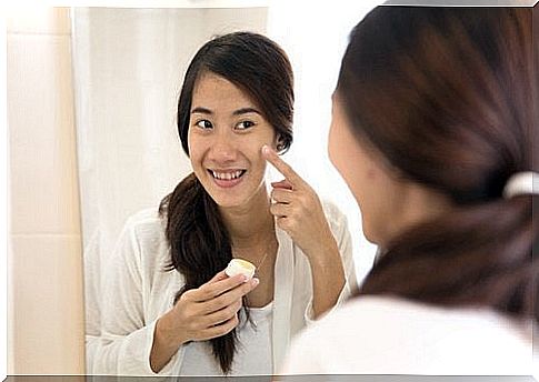 Make-up removal