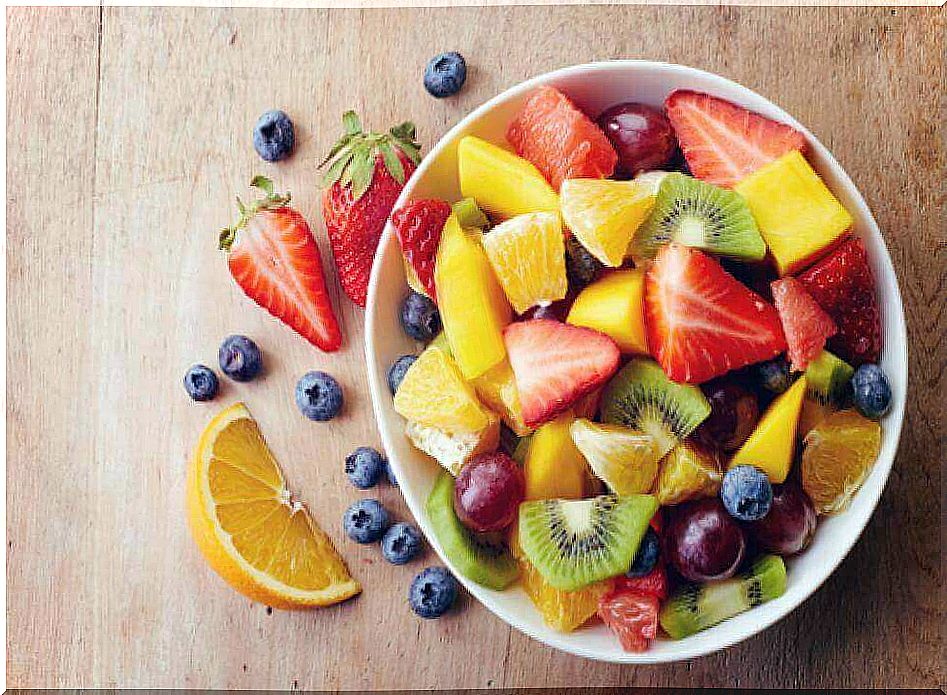 Fruit salad as an easy-to-digest dinner