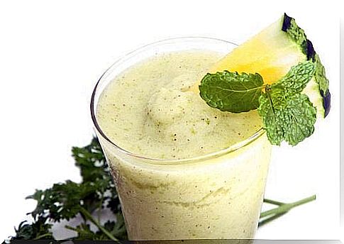 Pineapple and celery cocktail recipe for weight loss