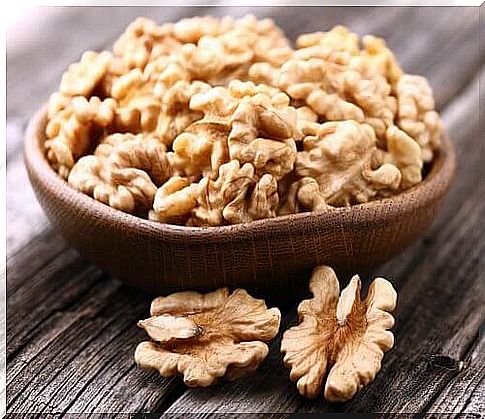 Walnuts for red blood cells