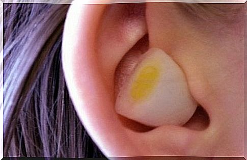 garlic-in-the-ear